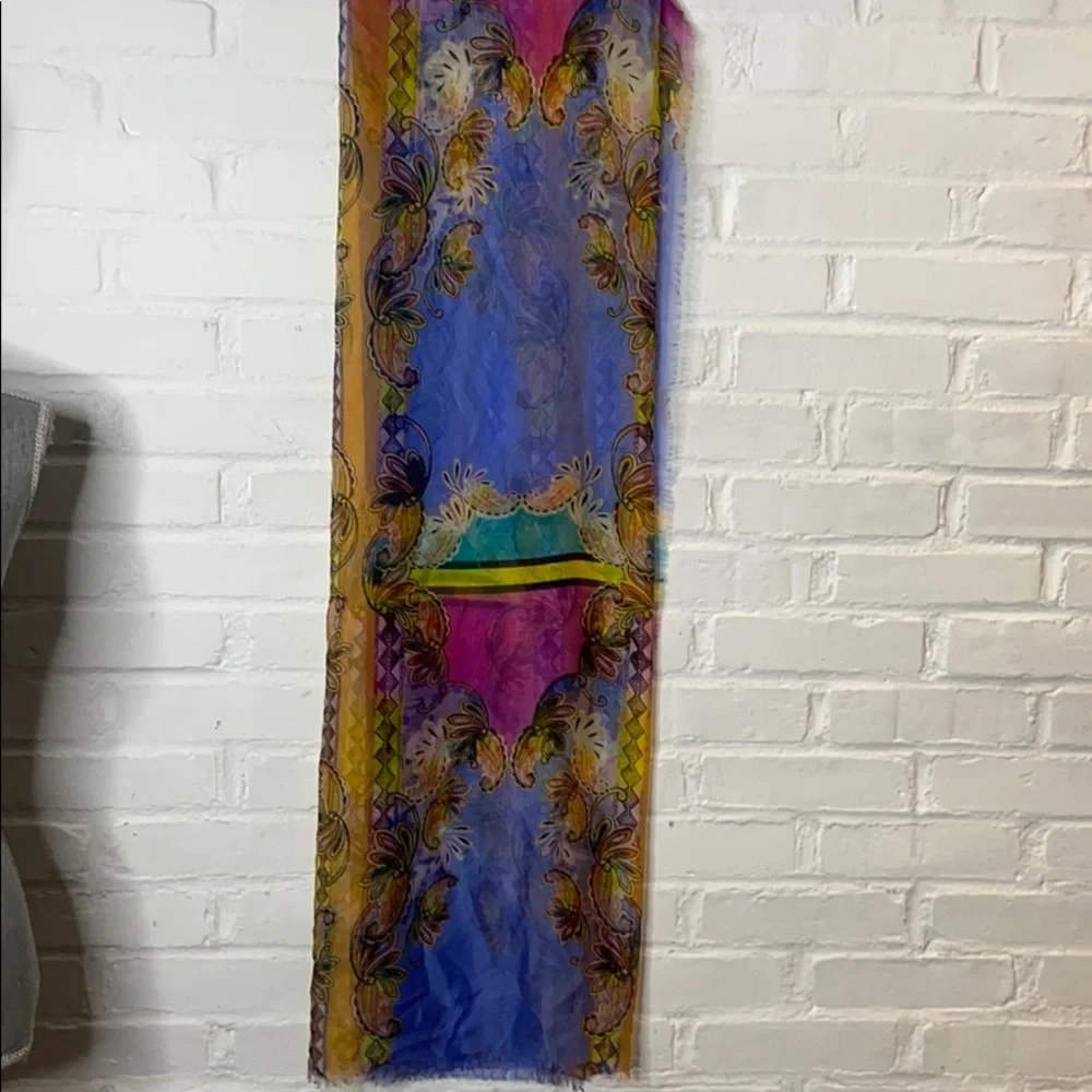 unknown approximately 3ft